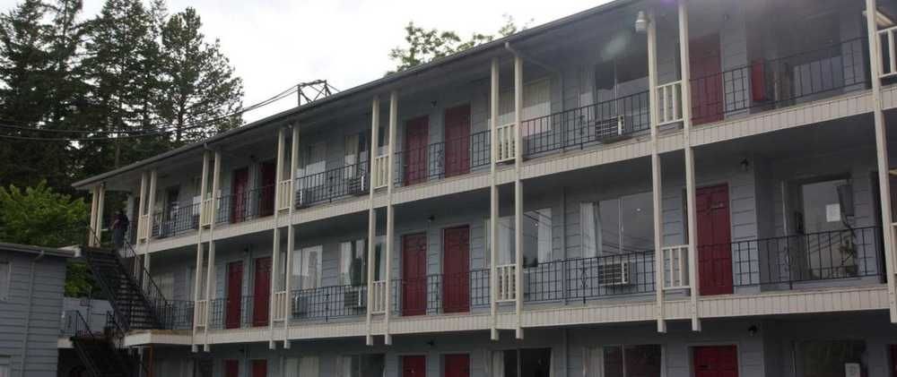 Cougar Land Motel Pullman Extérieur photo